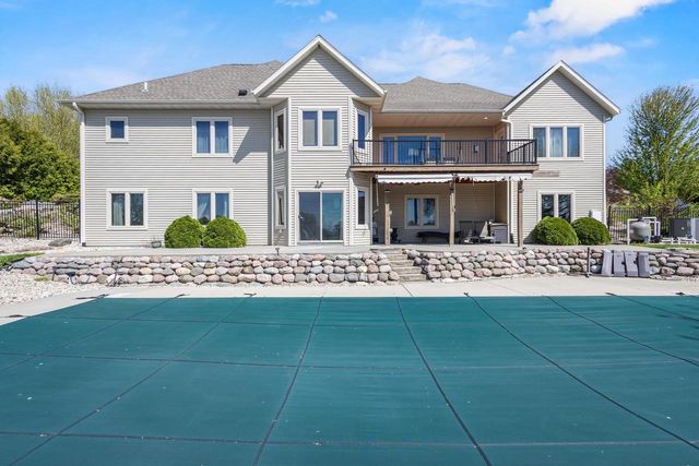 N1657 Carlin Road, Fort Atkinson, WI 53538