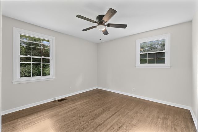 1347 Gibson Dr, Clarksville, TN 37043