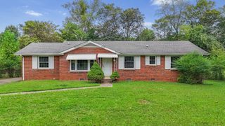 1347 Gibson Dr, Clarksville, TN 37043