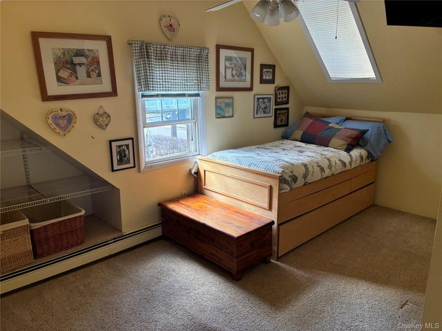 21 Wellington Place, Amityville, NY 11701