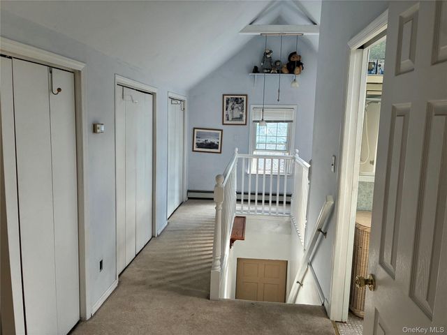 21 Wellington Place, Amityville, NY 11701