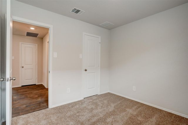 121 Roanwood DR, San Marcos, TX 78666