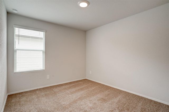 121 Roanwood DR, San Marcos, TX 78666