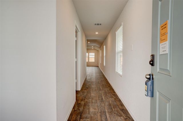 121 Roanwood DR, San Marcos, TX 78666