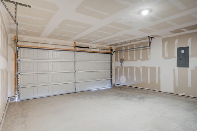 121 Roanwood DR, San Marcos, TX 78666