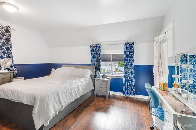 1224 4th St, Cosmopolis, WA 98537