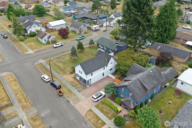 1224 4th St, Cosmopolis, WA 98537