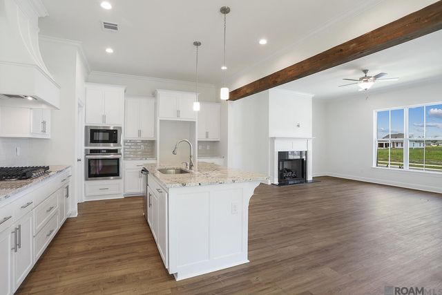 1227 Hastings Ln, Zachary, LA 70791