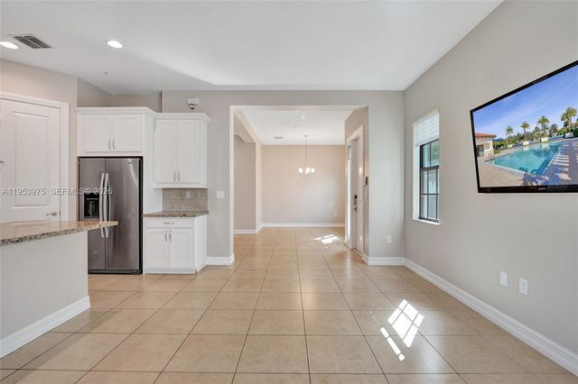 11353 SW 13th St, Pembroke Pines, FL 33025