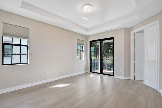 11353 SW 13th St, Pembroke Pines, FL 33025