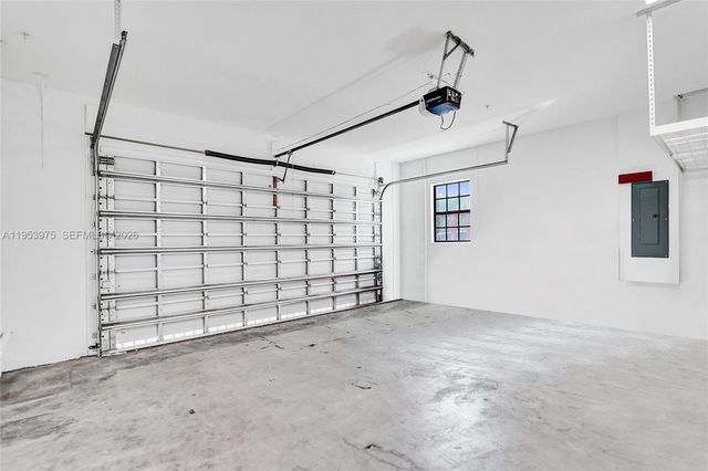 11353 SW 13th St, Pembroke Pines, FL 33025