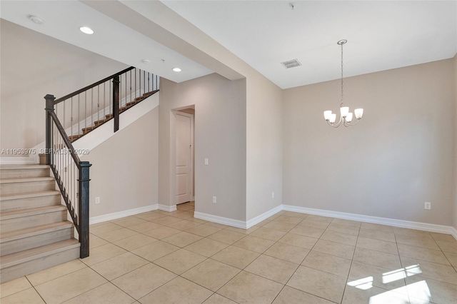 11353 SW 13th St, Pembroke Pines, FL 33025