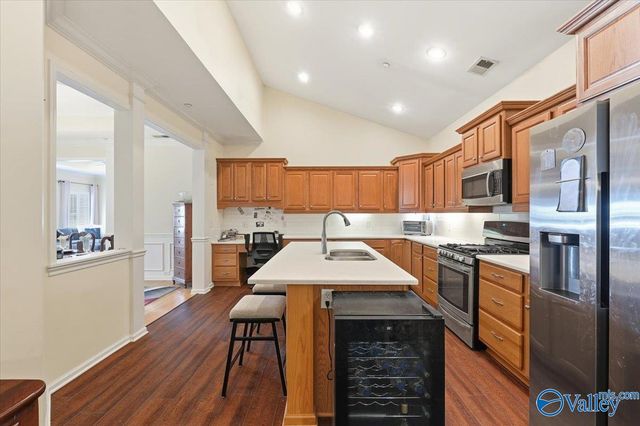 154 Valley Way Circle SE, Huntsville, AL 35802