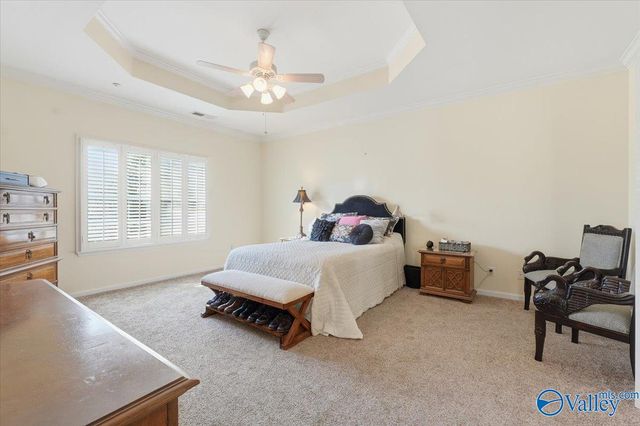 154 Valley Way Circle SE, Huntsville, AL 35802