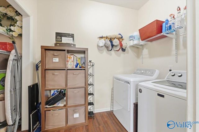 154 Valley Way Circle SE, Huntsville, AL 35802