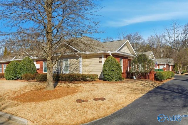 154 Valley Way Circle SE, Huntsville, AL 35802