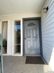 11311 Sir Winston St Apt 806, San Antonio, TX 78216