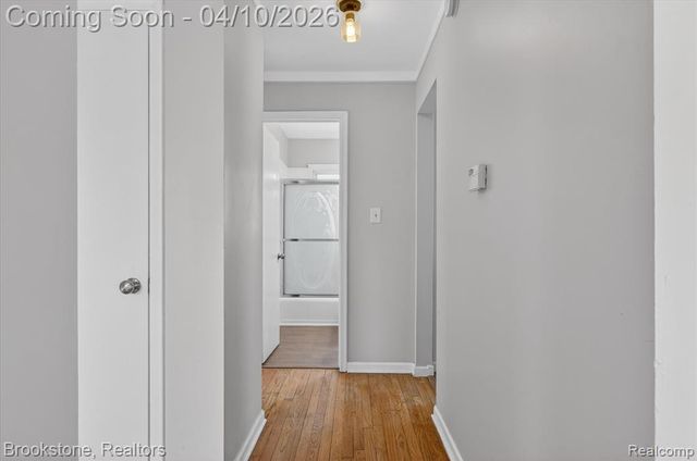 22447 Sharrow Avenue, Warren, MI 48089