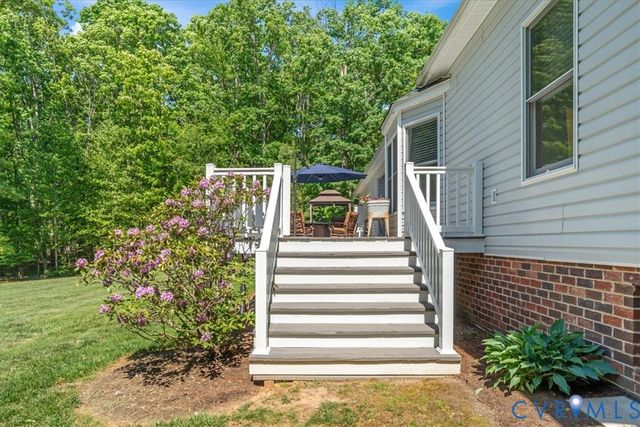 3060 Moyer Rd, Powhatan, VA 23139