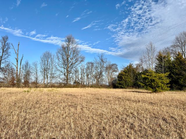 1887 Gaffney Road, Crab Orchard, KY 40419