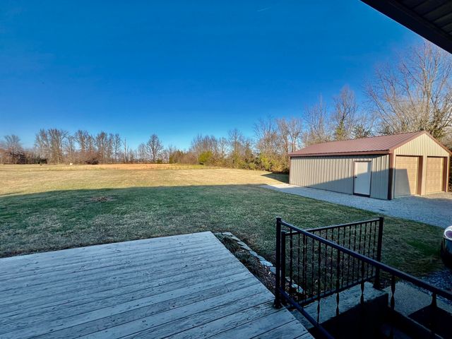 1887 Gaffney Road, Crab Orchard, KY 40419