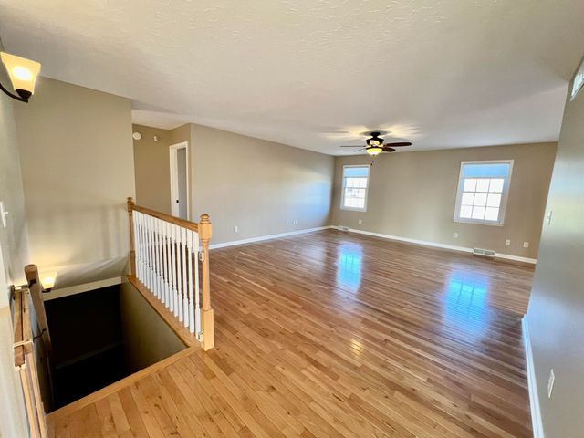 1887 Gaffney Road, Crab Orchard, KY 40419