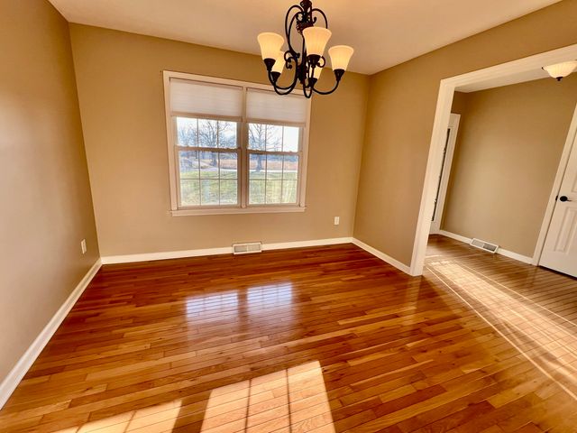 1887 Gaffney Road, Crab Orchard, KY 40419