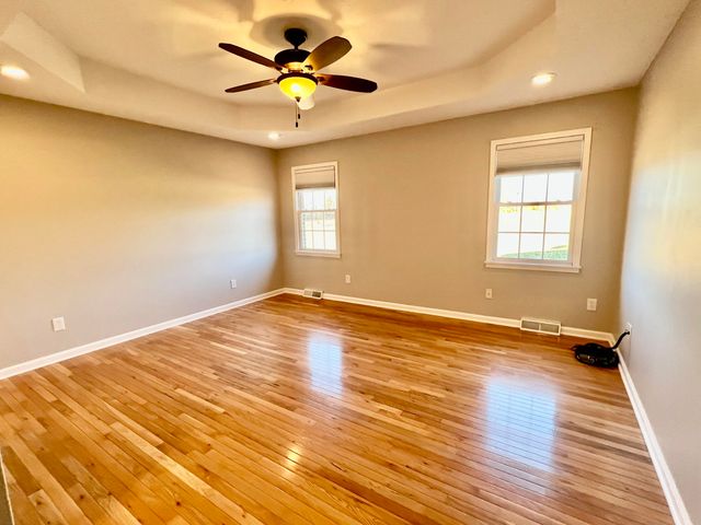 1887 Gaffney Road, Crab Orchard, KY 40419