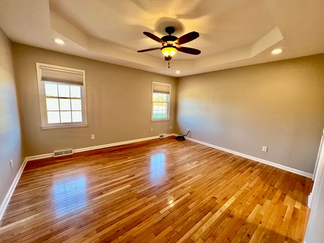 1887 Gaffney Road, Crab Orchard, KY 40419