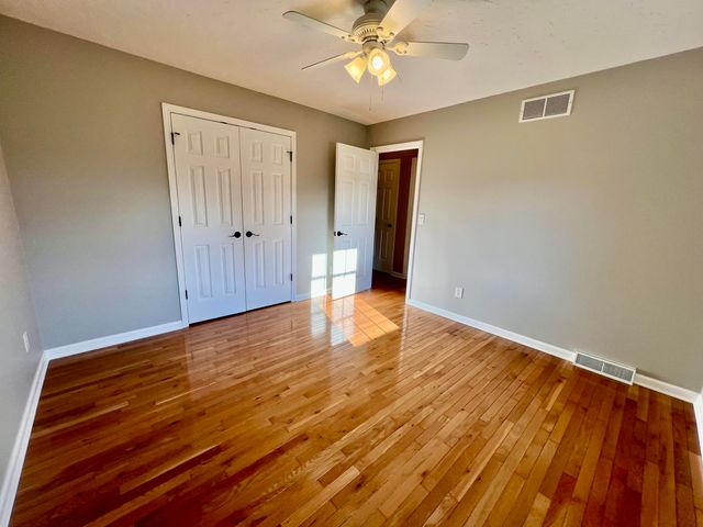 1887 Gaffney Road, Crab Orchard, KY 40419