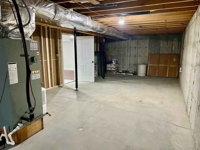 1887 Gaffney Road, Crab Orchard, KY 40419