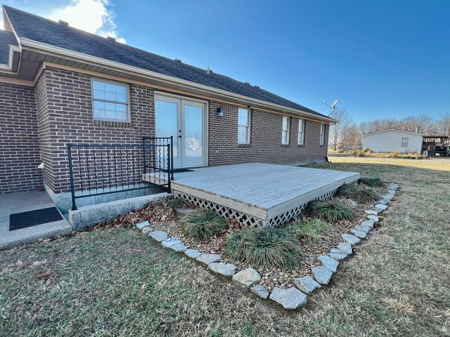1887 Gaffney Road, Crab Orchard, KY 40419