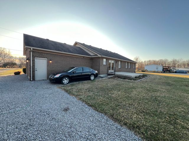 1887 Gaffney Road, Crab Orchard, KY 40419