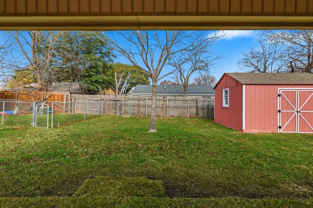 448 Park Center Boulevard, Saginaw, TX 76179