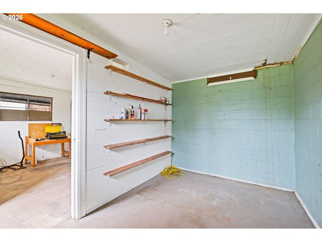 3403 COLUMBIA HEIGHTS Rd, Longview, WA 98632