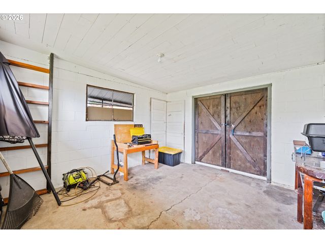 3403 COLUMBIA HEIGHTS Rd, Longview, WA 98632