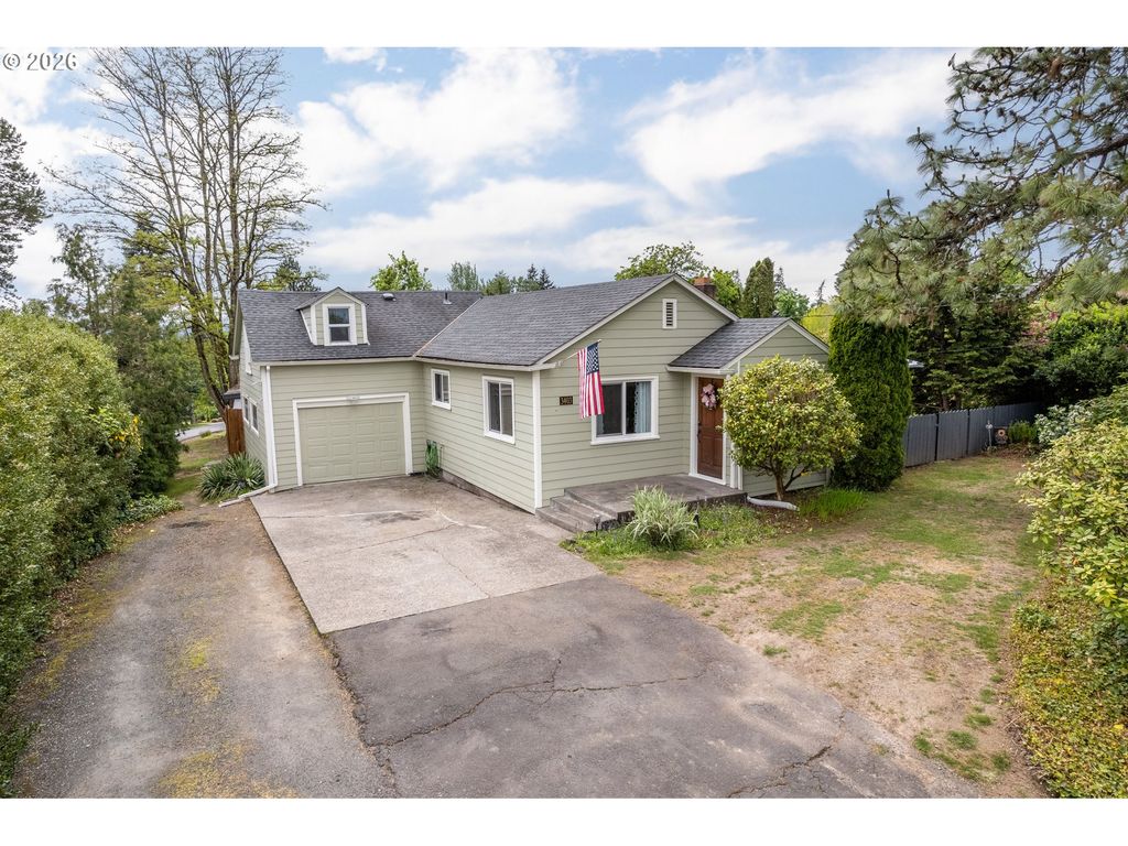 3403 COLUMBIA HEIGHTS Rd, Longview, WA 98632