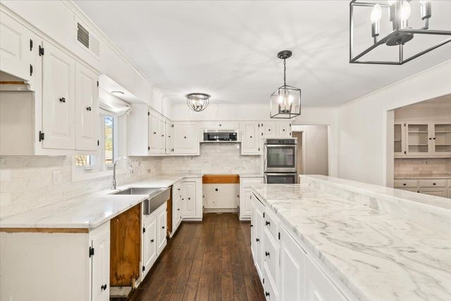 2680 MEADOW HILL CV, Germantown, TN 38138