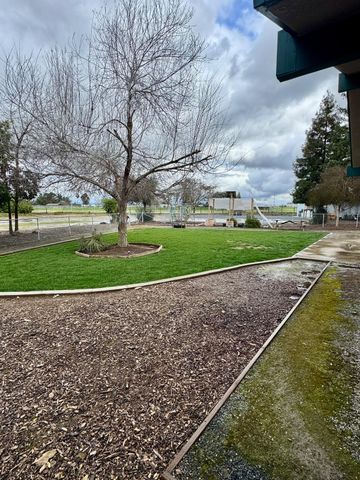 19342 E South Avenue, Reedley, CA 93654