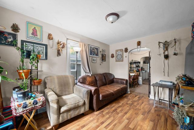 1920 S Summit Ave Avenue, Sioux Falls, SD 57105