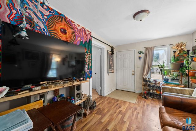 1920 S Summit Ave Avenue, Sioux Falls, SD 57105