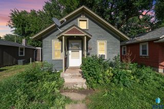 1920 S Summit Ave Avenue, Sioux Falls, SD 57105