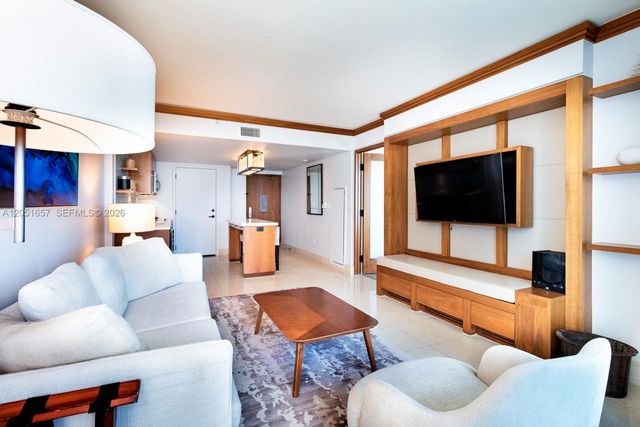 6801 Collins Avenue C414, Miami Beach, FL 33141