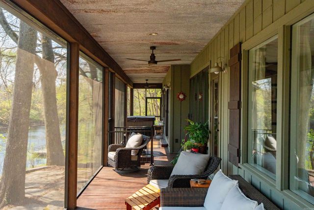 3029 Riverbend Rd, Heber Springs, AR 72543