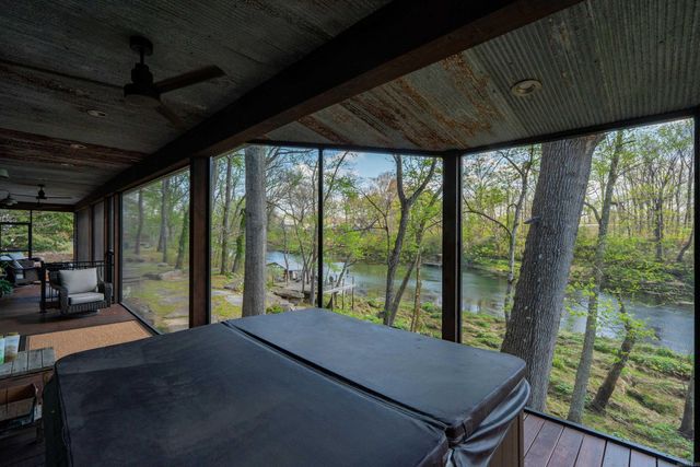 3029 Riverbend Rd, Heber Springs, AR 72543