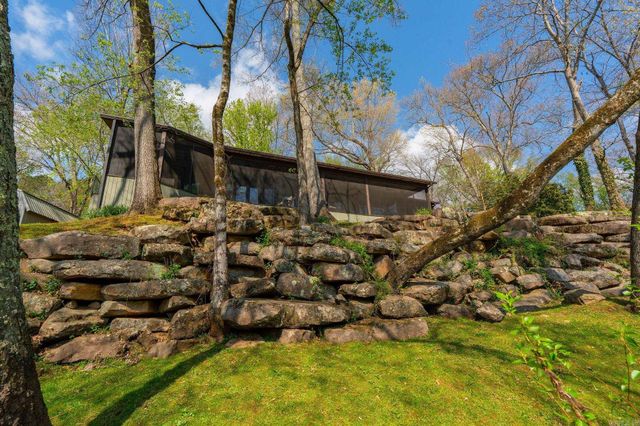 3029 Riverbend Rd, Heber Springs, AR 72543