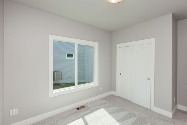 860 Gray Avenue, Waukee, IA 50263