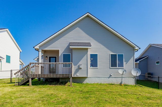 860 Gray Avenue, Waukee, IA 50263