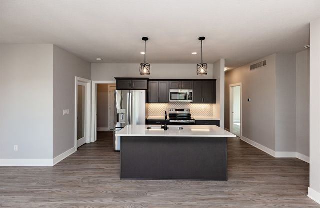 860 Gray Avenue, Waukee, IA 50263