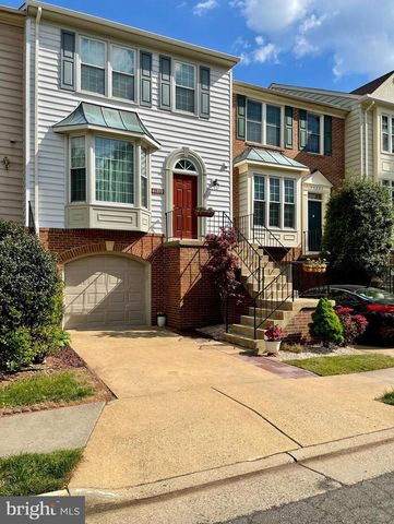 46895 RABBITRUN TER, Sterling, VA 20164